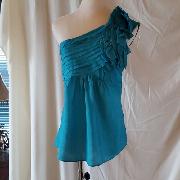 Sleeveless top - Picture 1 of 5
